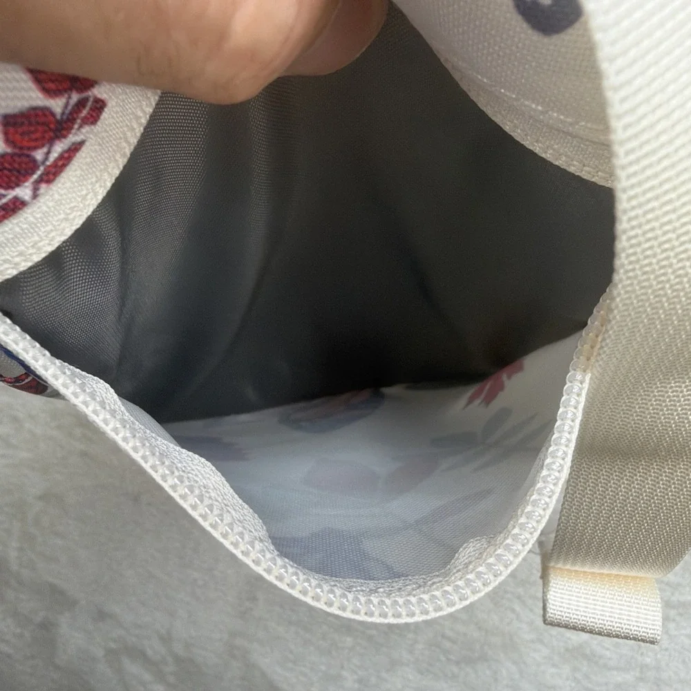 The North Face Jester Crossbody Bag Gardenia White Butterfly Print NWT OS - Picture 6 of 11